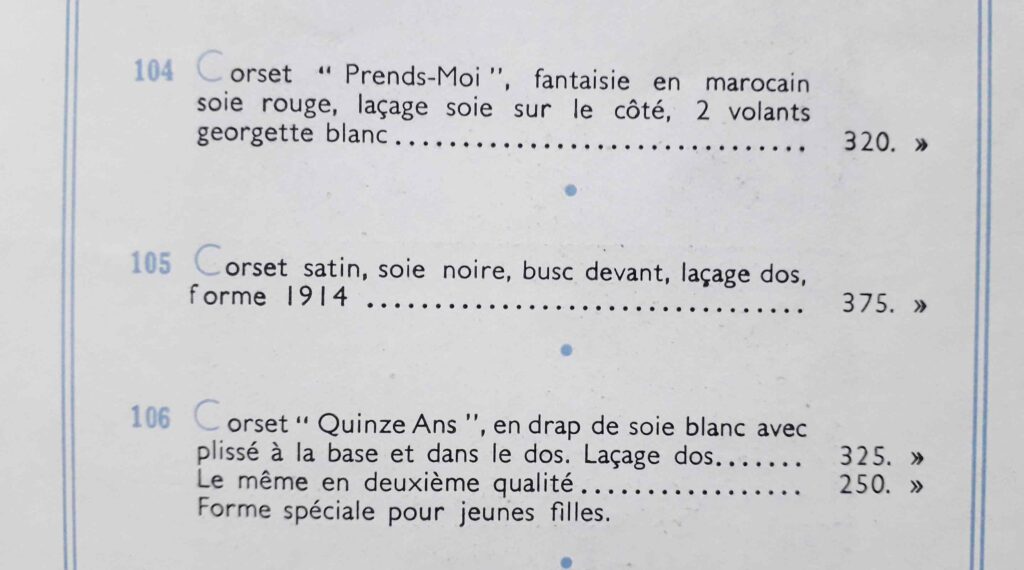 Articles de lingerie érotique : corsets Prends-moi, en satin ou soie, avec laçage