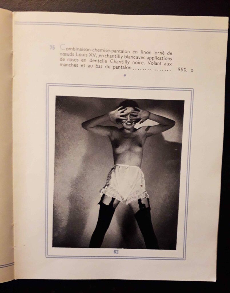 Femme aux seins nus portant une culotte sexy Diana Slip