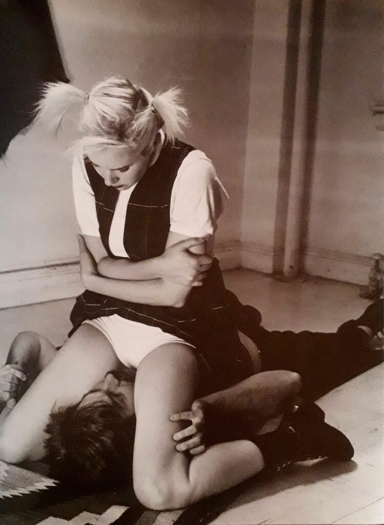 Photo de facesitting femme sur un homme par Eric Kroll dans Fetish Girls