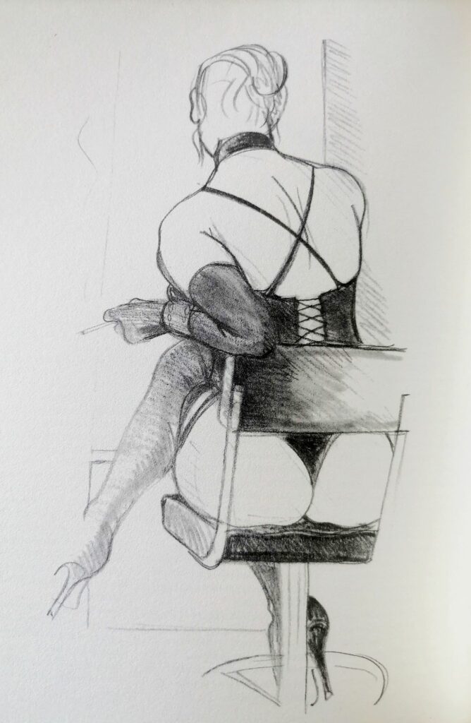 Dominatrice de dos assise sur une chaise fumant une cigarette par Tomi Ungerer dans Herbertstrasse Hamburg