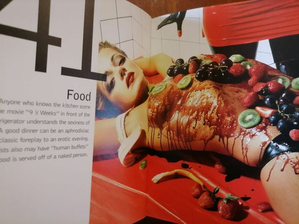 Le food fetish dans le livre de photos Fetish 101 de Peter W. Czernich (directeur de Marquis magazine), éditions Hylas, 2006
