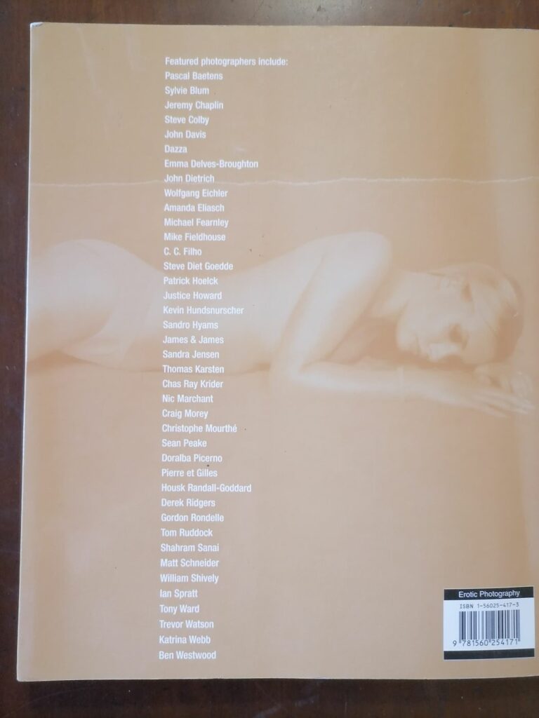 Quatrième de couverture du livre de photos érotiques Blonde, Masterpieces of erotic photopgraphy, Michelle Olley, éditions Thunder's mouth press