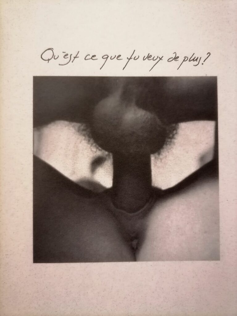 Photo érotique dans la revue Le Sourire vertical