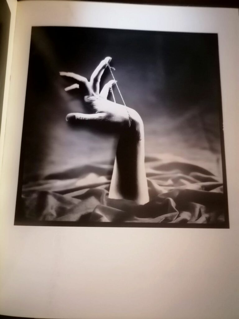 Photo surréaliste de Gilles Berquet dans son livre Ame, aux éditions Jean-Pierre Faur