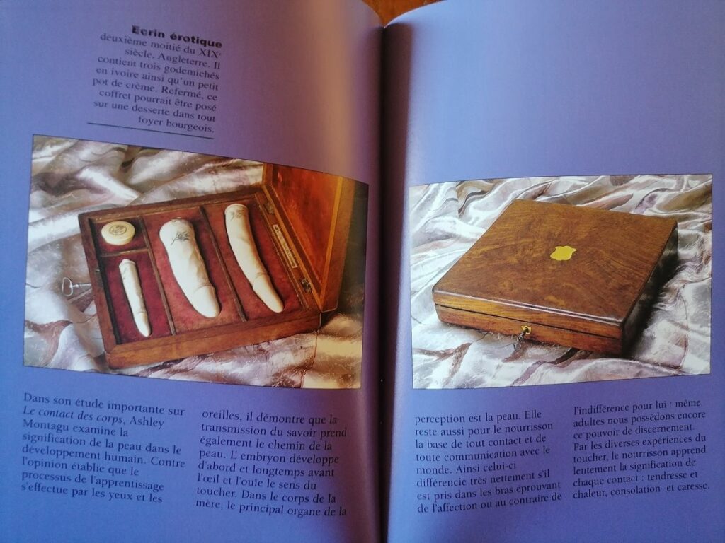 Boîte de godemichés anciens en ivoire dans le livre Les Objets du plaisir, par Hans-Jurgen Dopp aux éditions Parkston Press LTD, 2001