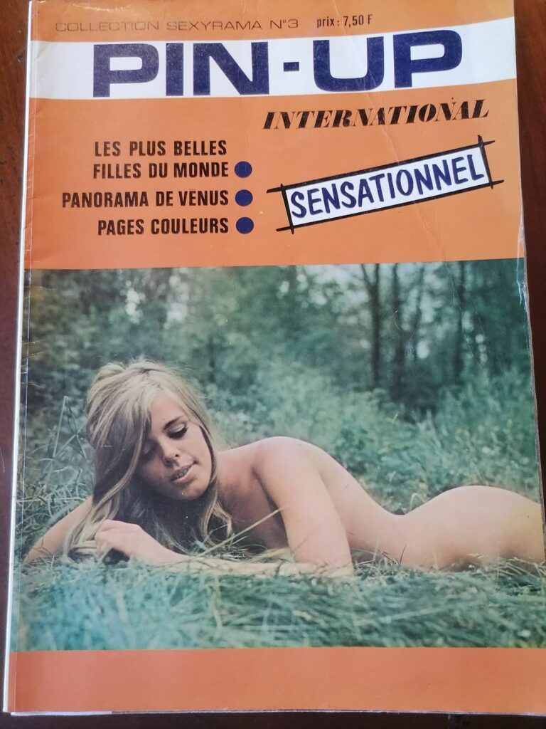 Recueil de deux revues vintage sexyrama avec photo de femmes nues style pin up année 1970