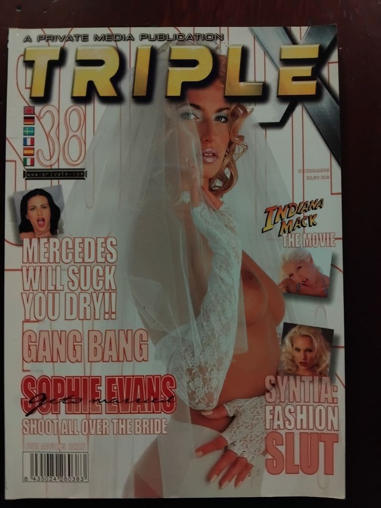 Revue pornographique Triple X n°38 aux éditions Private